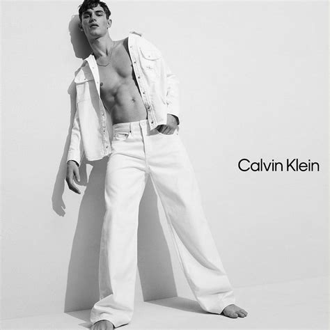 calvin klein tikovi